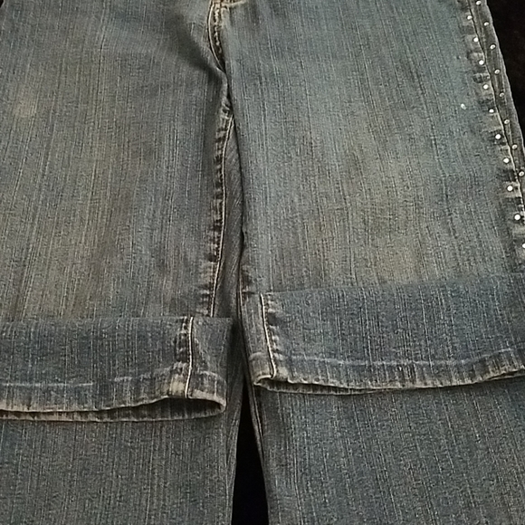 Not Your Daughters Jeans - Picture 3 of 7